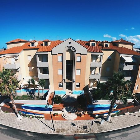 Aloha Park Hotel Campomarino  Ngoại thất bức ảnh
