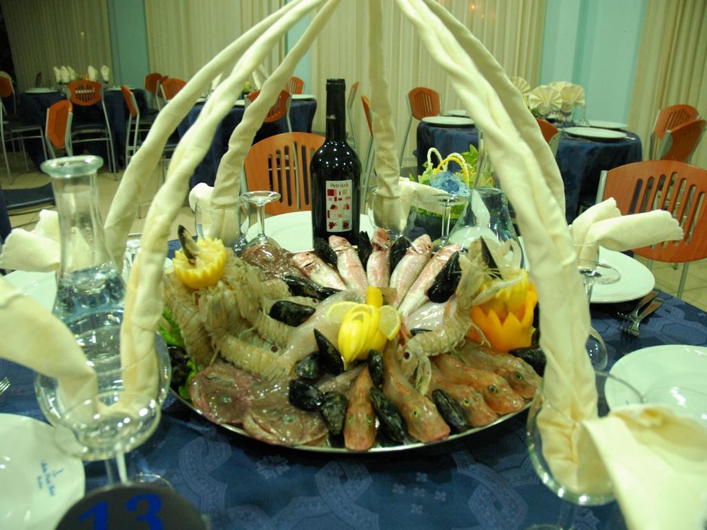 Aloha Park Hotel Campomarino  Ngoại thất bức ảnh