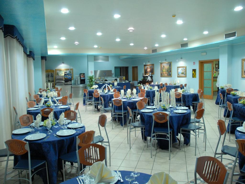 Aloha Park Hotel Campomarino  Ngoại thất bức ảnh